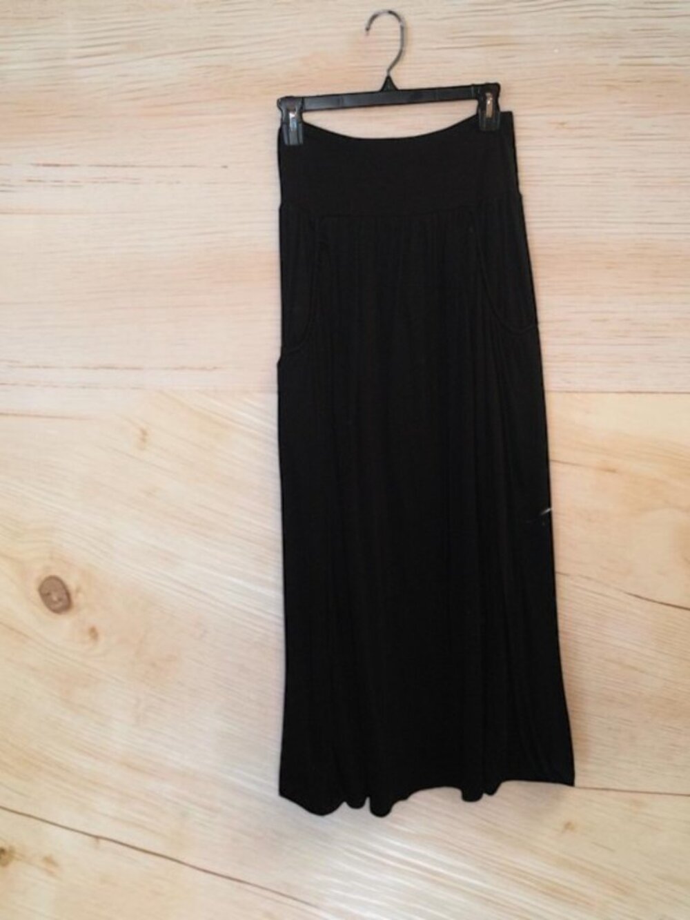 Garnet Hill - Favorite Knit Maxi Skirt - Black - Size Medium - NWOT